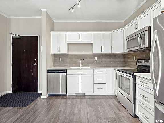 5th image of 720 Baltzan Boulevard #304