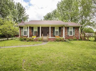 661 Cherry Ln, La Grange, KY 40031