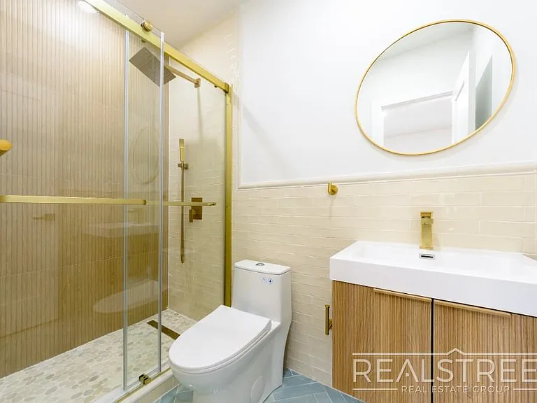 536A Monroe St #3 — Photo 6