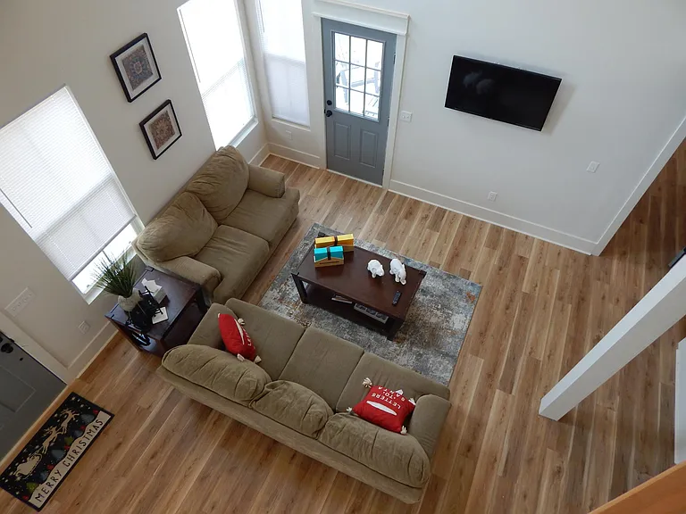 233 Marshland Ln — Photo 12