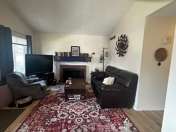 5th image of 3768 S Mission Pkwy APT D