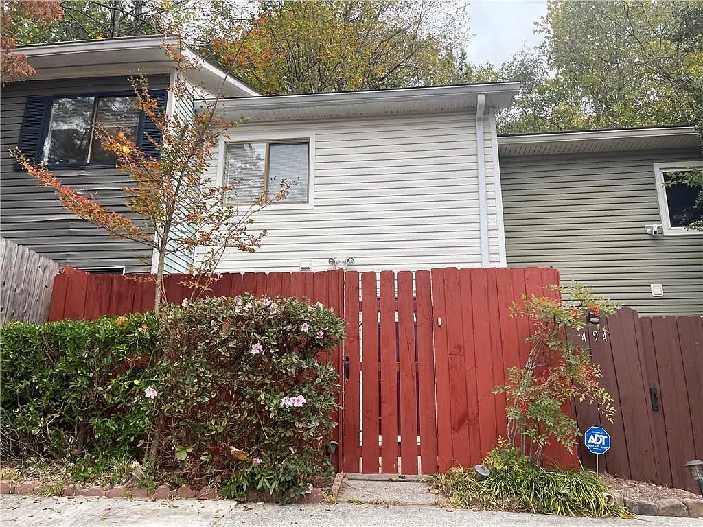 2 bed, 3.0 bath, 1252 sqft, $1,800 — Photo 4