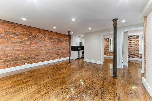 Rented by Town Residential | media 42