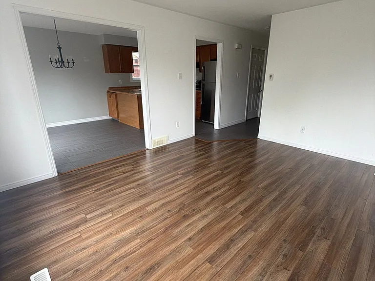 1138 Limberlost Rd — Photo 5