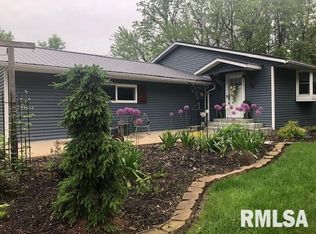 1116 W Hallock Hollow Rd, Edelstein, IL 61526