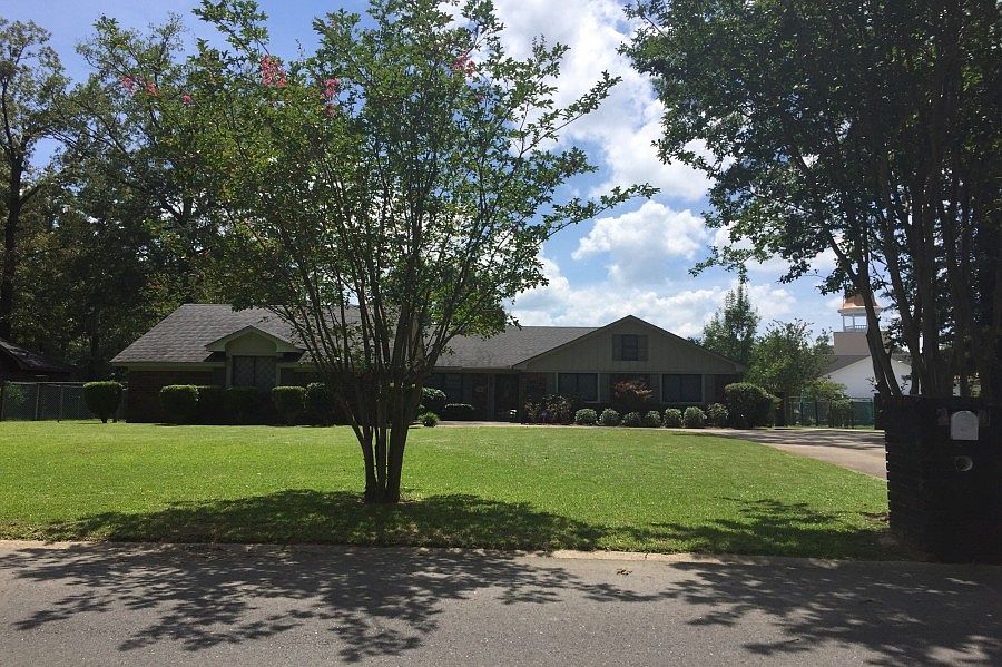 1st image of 703 Orion Dr