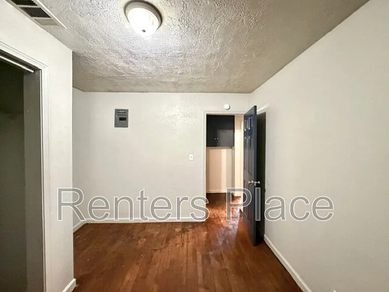 4308 E 4th Pl — Photo 12
