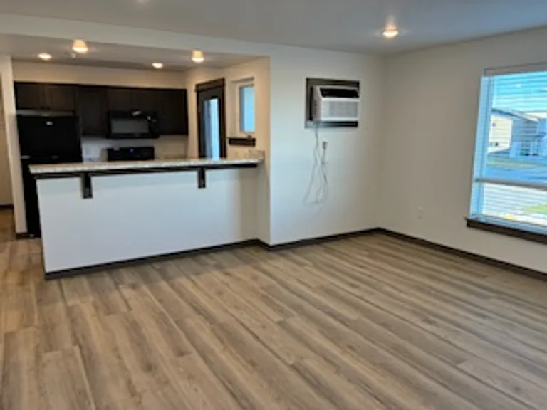 1200 Abigail Ln — Photo 5