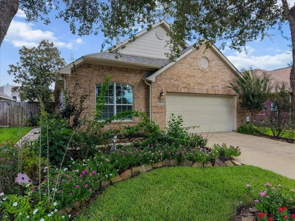 1209 Modena Dr, Pearland, TX 77581