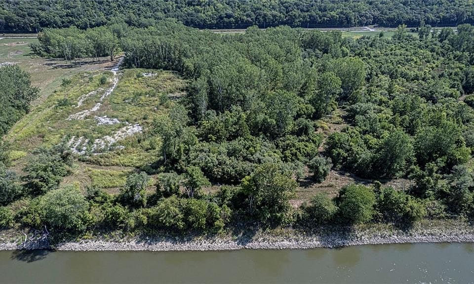 2nd image of 3500 Waterworks Rd