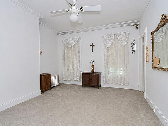 5th image of 38 Shepherd Ave