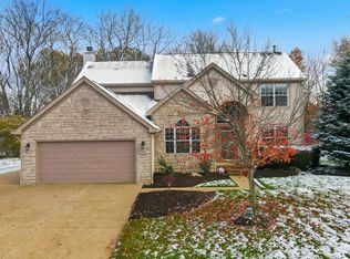 7633 Storrington Pl, Lewis Center, OH 43035