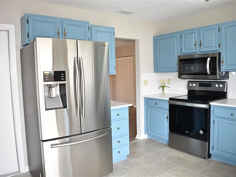 Aura Ct — Photo 10