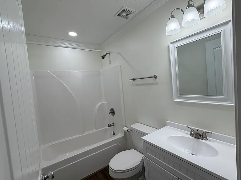 4511 Summerville Rd — Photo 12
