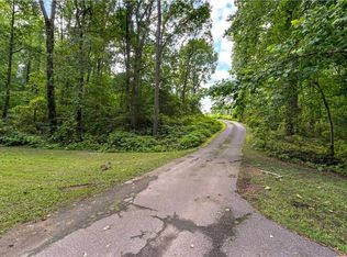 1253 Bunny Ct, Loganville, GA 30052