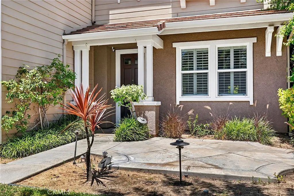4 bed, 3450 sqft, $4,995 — Photo 2