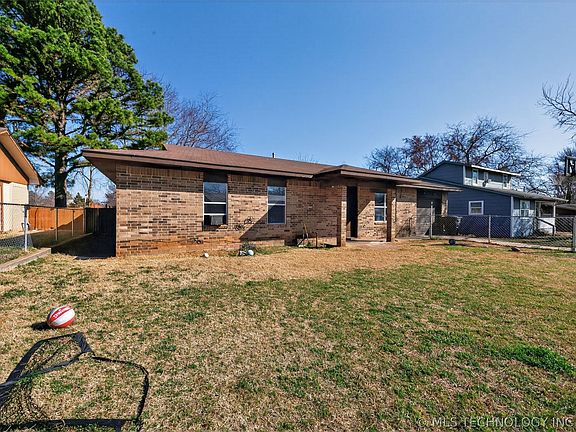 2nd image of 204 Umstead