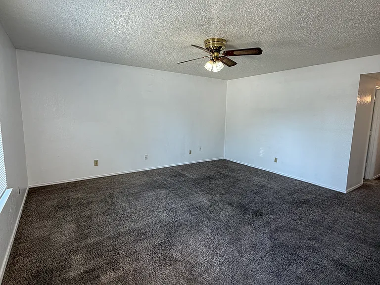 213 S Beverly St #1 — Photo 2