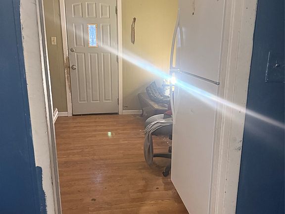 5th image of 103 N Harrison St