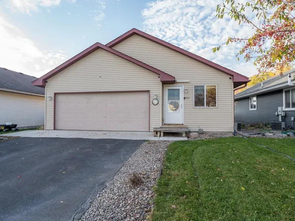 804 Juniper Ln NW, Montgomery, MN 56069