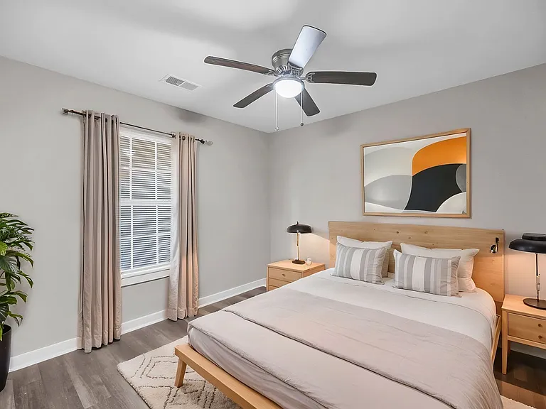 2220 Van Buren Ave — Photo 12