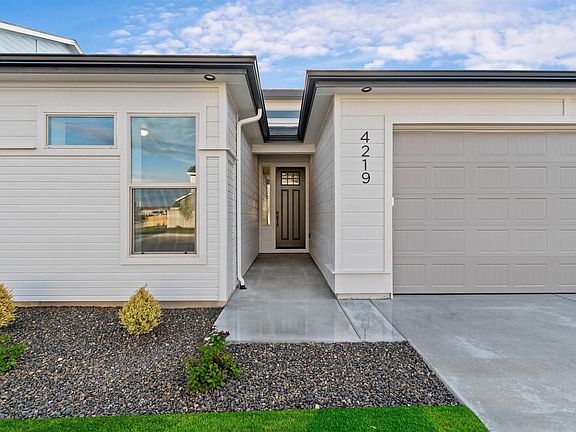 2nd image of 4302 Tropic Way