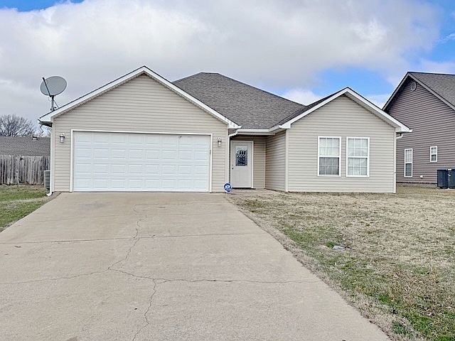 1st image of 3886 Turfway Dr