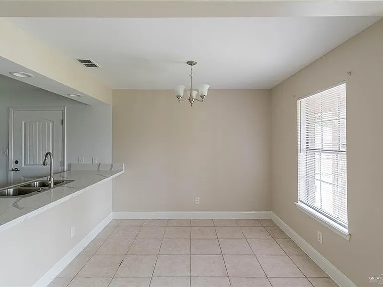 4009 Yucca Ave — Photo 3