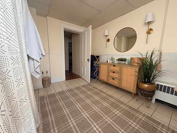 5th image of 270 Norfolk St APT 3