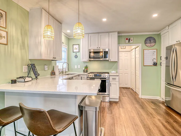 117 Newport Ct #1A — Photo 1
