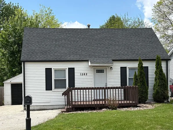 1282 E 37th St, Des Moines, IA 50317