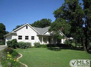 1001 Kiowa Dr E, Lake Kiowa, TX 76240