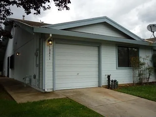 10451 Sierra Crest Way photo 1