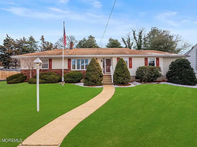 221 Belmar Ave — Photo 27
