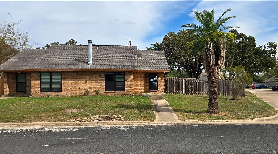2 bed, 1100 sqft, $1,200 — Photo 1