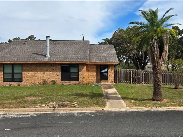 1923 Woodsman Dr, College Station, TX 77840