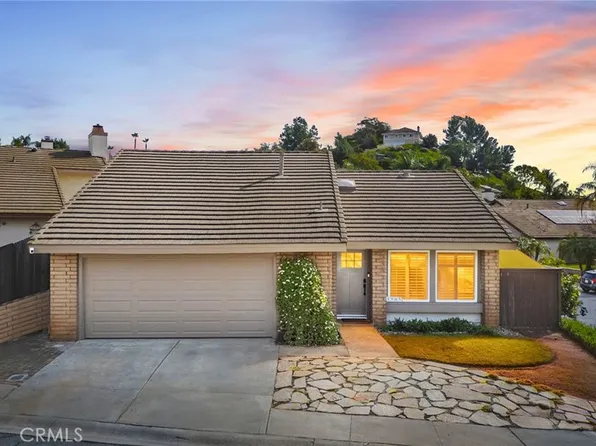 1903 Buckskin Gln, Escondido, CA 92027