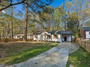 2545 Plantation Dr, East Pt, GA
