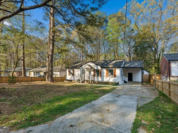2545 Plantation Dr, East Pt, GA 30344