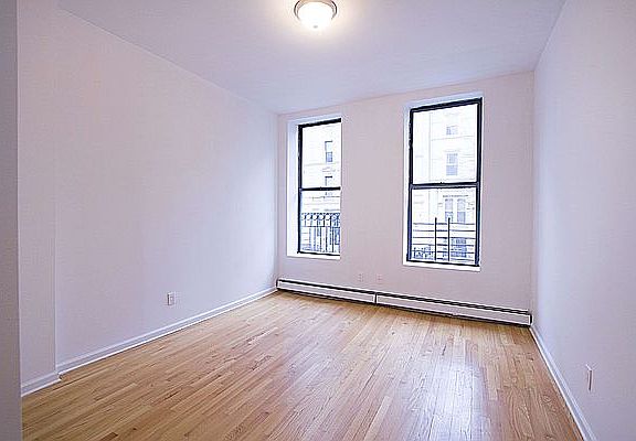 3rd image of 35 W 127th St APT 2