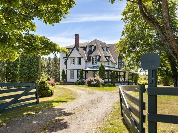 26 Rue Xing, Saint Pacome, QC G0L 3X0