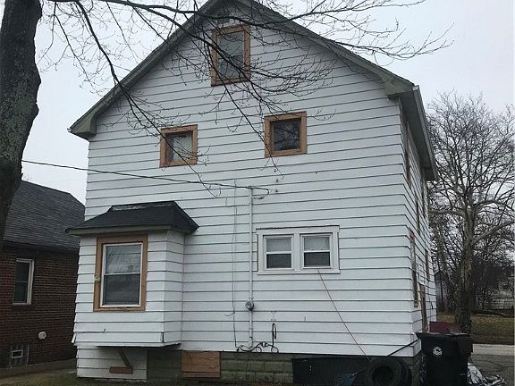 3rd image of 3688 E 117th St