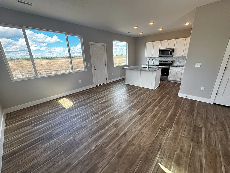 734 E Briarbrook Ct — Photo 15