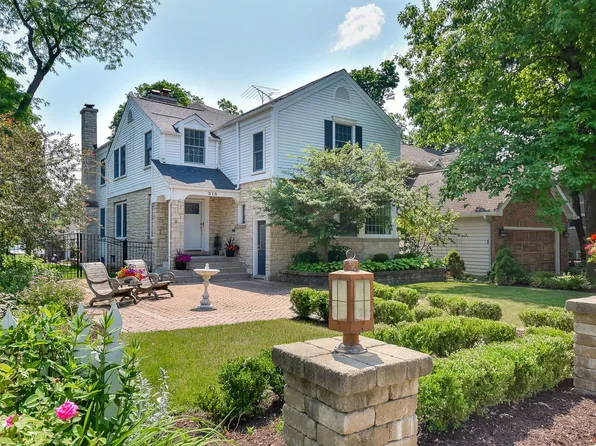 313 N Ellis Ave, Wheaton, IL 60187