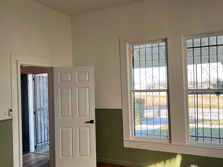 628 Sherman St #2 — Photo 7
