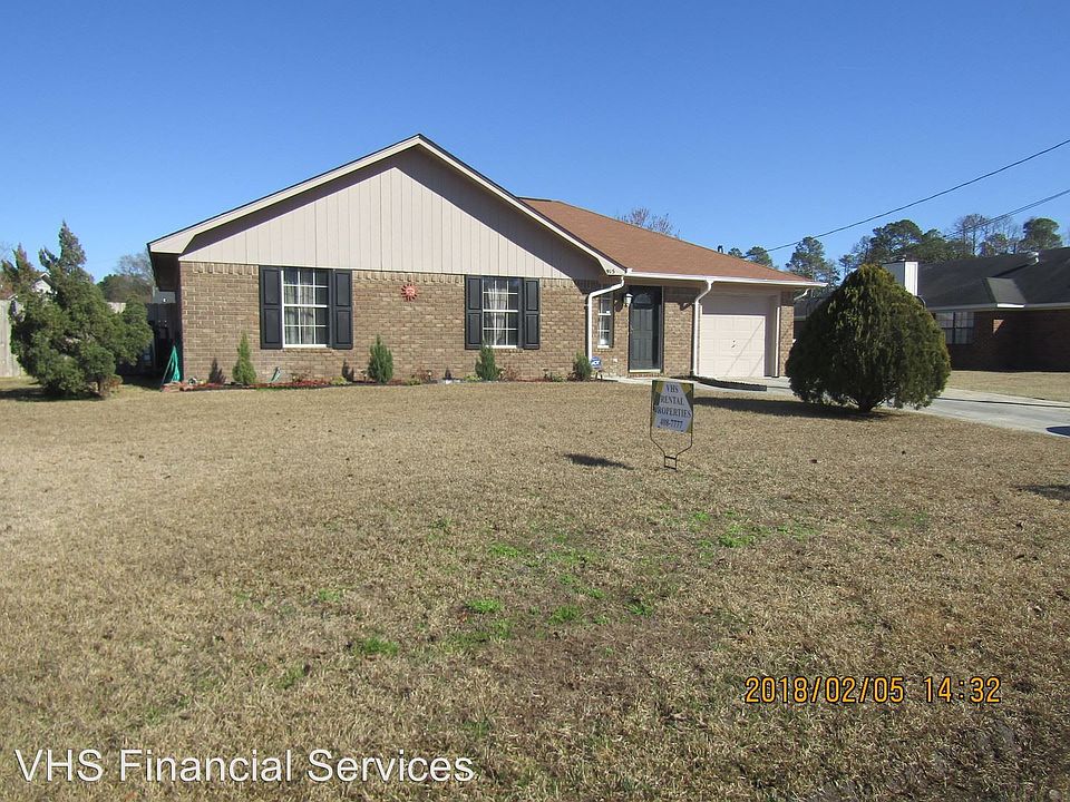1st image of 915 Black Willow Dr