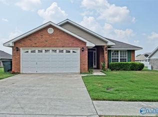 124 Herrick Dr SW, Huntsville, AL 35824