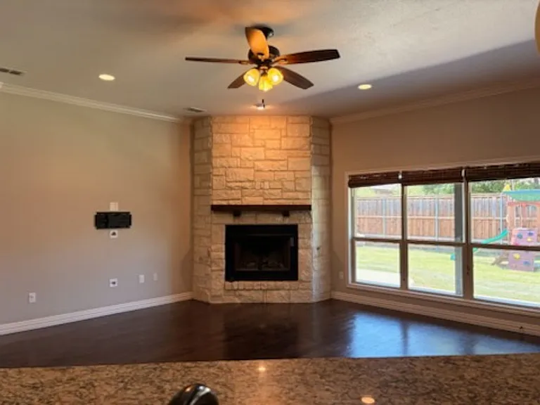 733 Benelli Dr — Photo 6