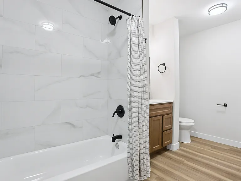 1357 S Lake Sherwood Dr — Photo 21