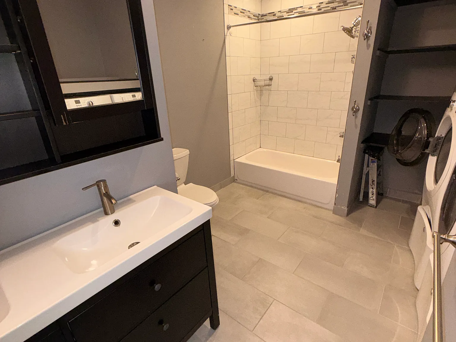 3 bed, 1200 sqft, $3,100 — Photo 3